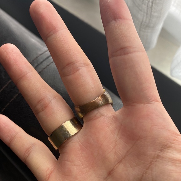 Two Gold Rings - Picture 2 of 5